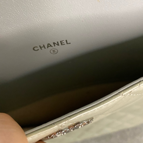 auth Chanel iPad folio case green Verona brilliant - Picture 4 of 5